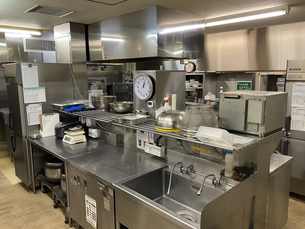 レストランの居抜き物件の厨房