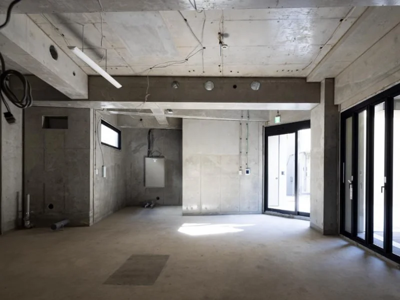 吉祥寺のスケルトン店舗物件の内装