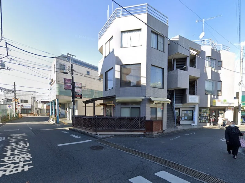 貸店舗(スケルトン)の外観