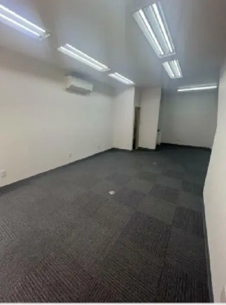 御成門のスケルトン物件の内装