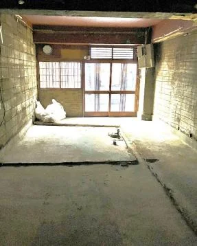 貸店舗(スケルトン)の内装