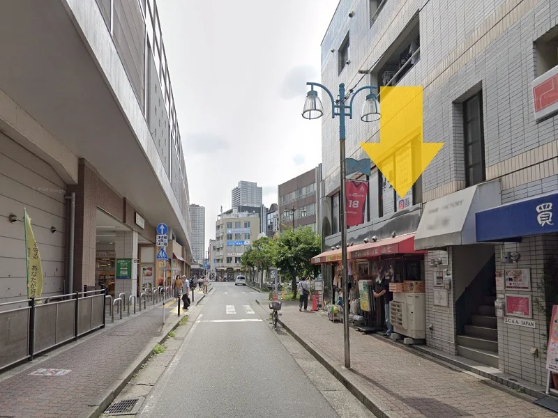 新丸子のスケルトン店舗物件の外観