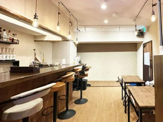 貸店舗(スケルトン)の内装