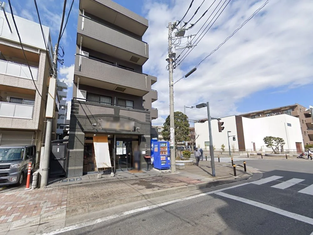 妙典のスケルトン店舗物件の外観