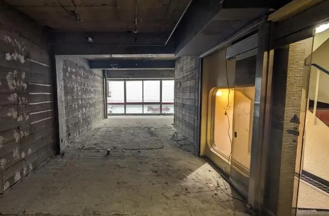 神田のスケルトン物件の内装