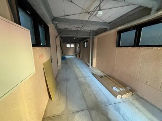 大島のスケルトン物件の内装