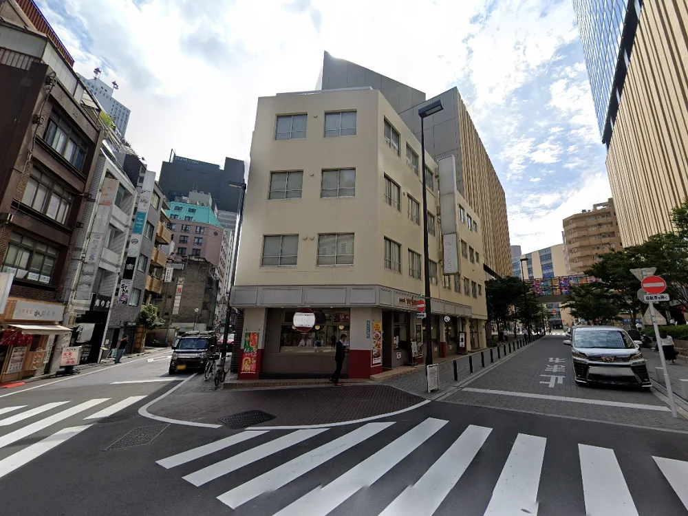 貸店舗(スケルトン)の外観