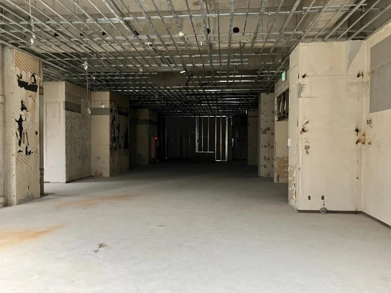 貸店舗(スケルトン)の内装