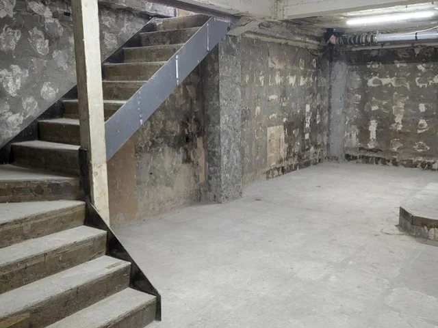 新宿のスケルトン物件の内装