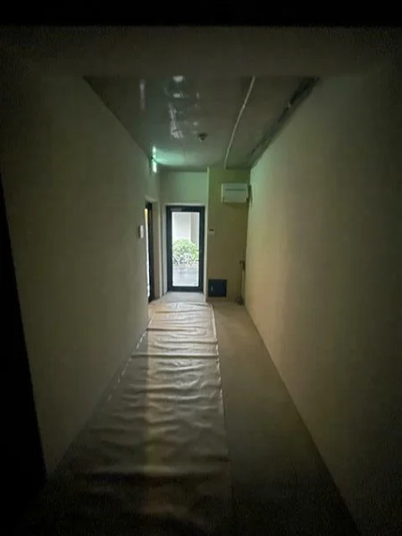 東銀座のスケルトン店舗物件の内装