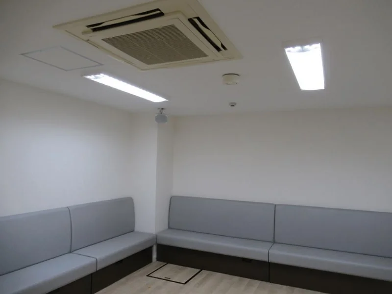 新宿の居抜き店舗の内装