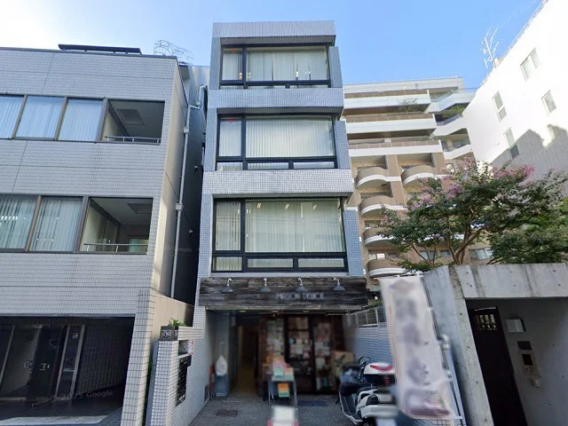 貸店舗(事務所仕様)の外観