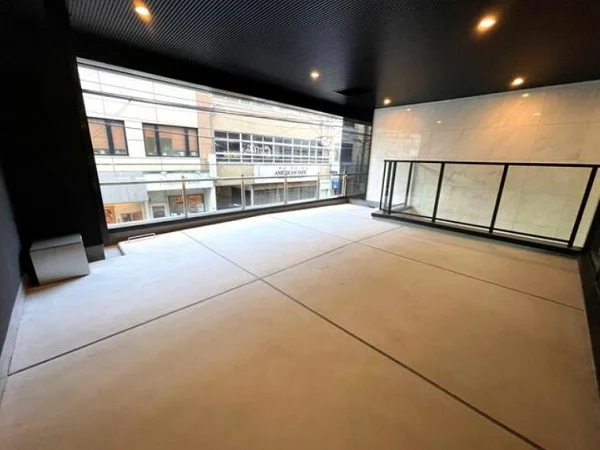 貸店舗(スケルトン)の内装