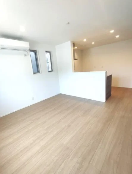 中浦和の事務所仕様店舗物件の内装