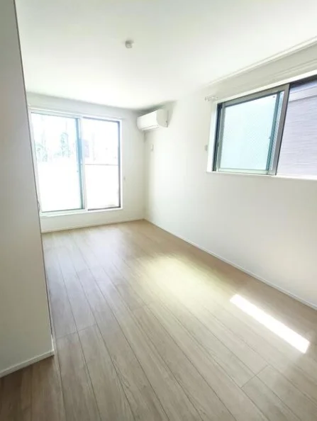 貸店舗(事務所仕様)の内装