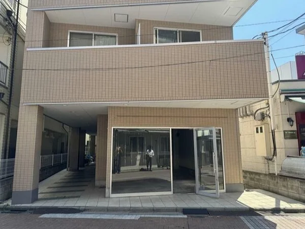 駒込のスケルトン店舗物件の外観