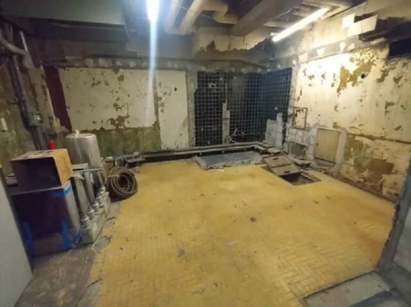 貸店舗(スケルトン)の内装