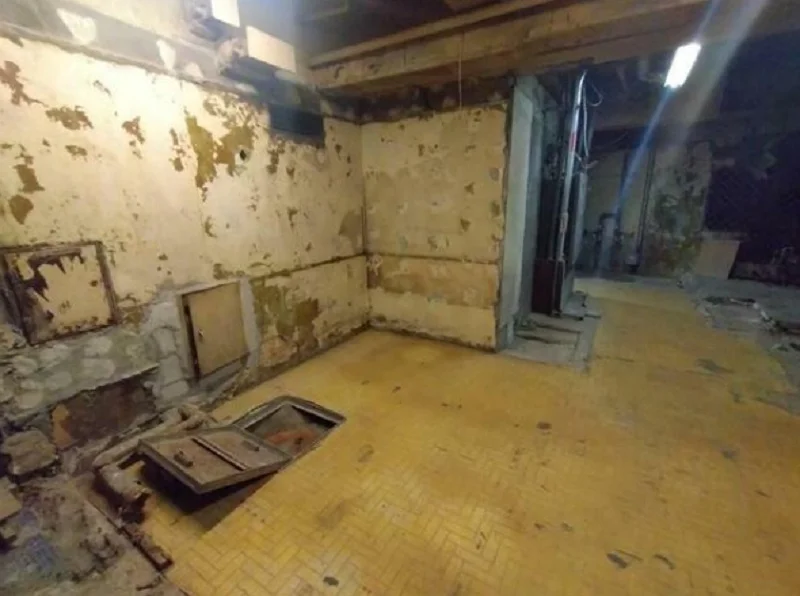 貸店舗(スケルトン)の内装