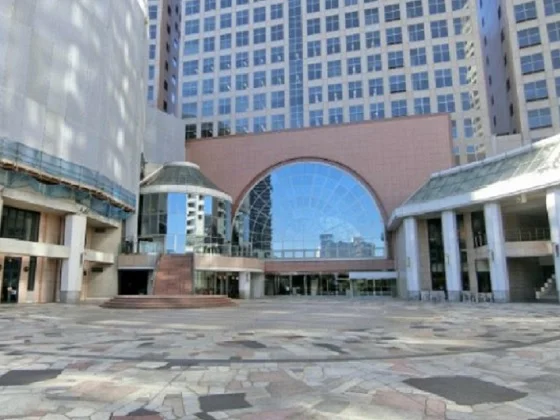 天王洲アイルのスケルトン店舗物件の外観