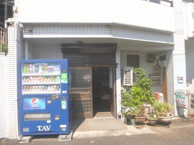 居酒屋の居抜き物件のエントランス