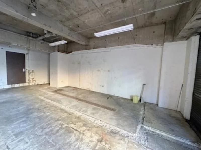 貸店舗(スケルトン)の内装