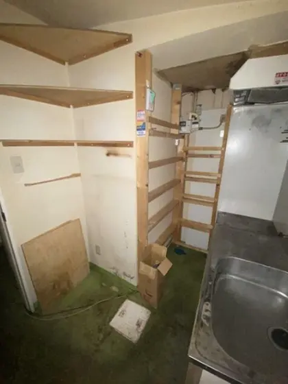 白楽のスナック・パブ居抜きの内装