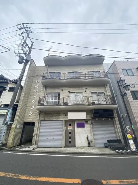 白楽の居抜き店舗の外観