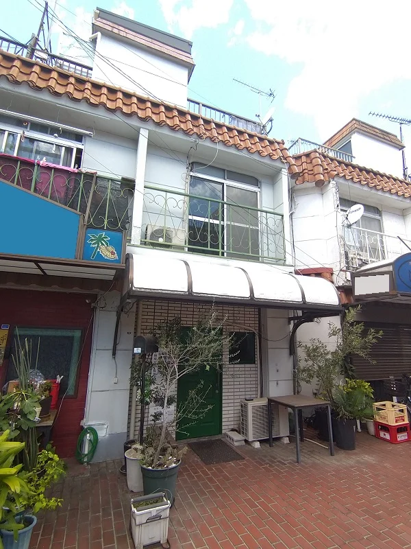 菊名の居抜き店舗の外観