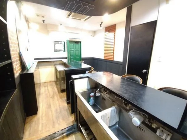 菊名のスナック・パブ居抜きの厨房