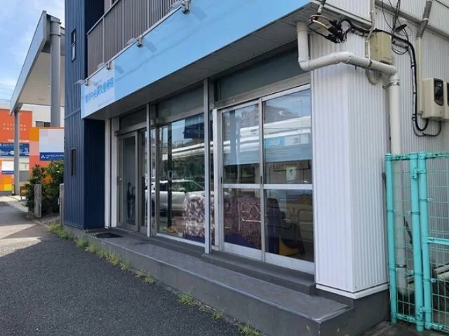 港南中央の整体・マッサージ居抜きのエントランス