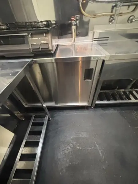 西川口の居抜き店舗の厨房