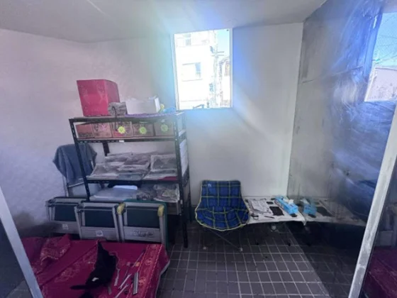 物販の居抜き物件の内装