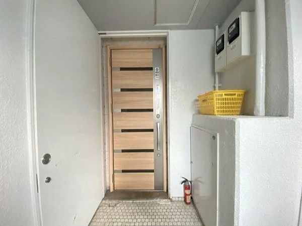 横須賀中央の居抜き店舗のエントランス