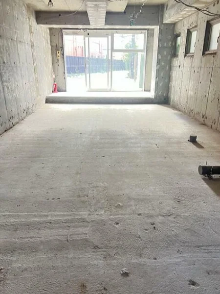 武蔵新田のスケルトン物件の内装