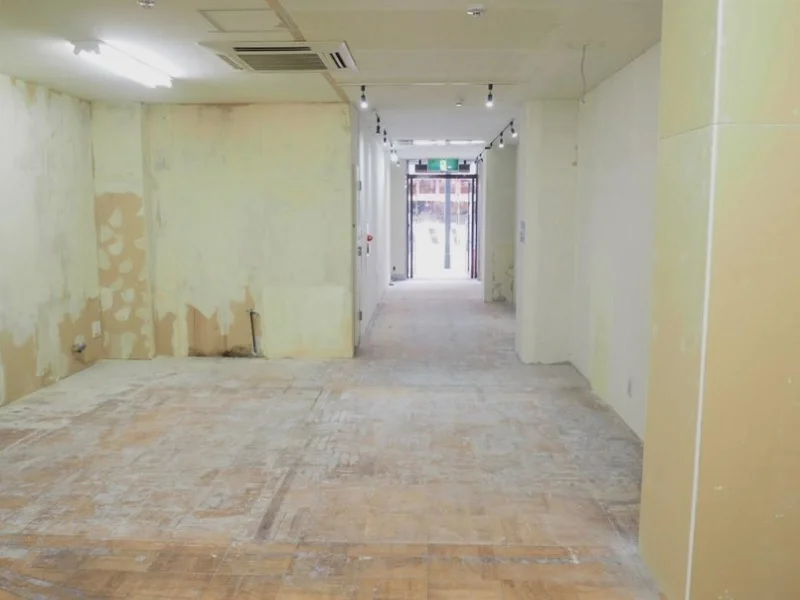 貸店舗(事務所仕様)の内装