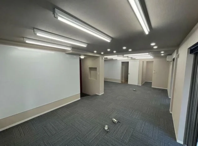 溝の口の事務所仕様店舗物件の内装