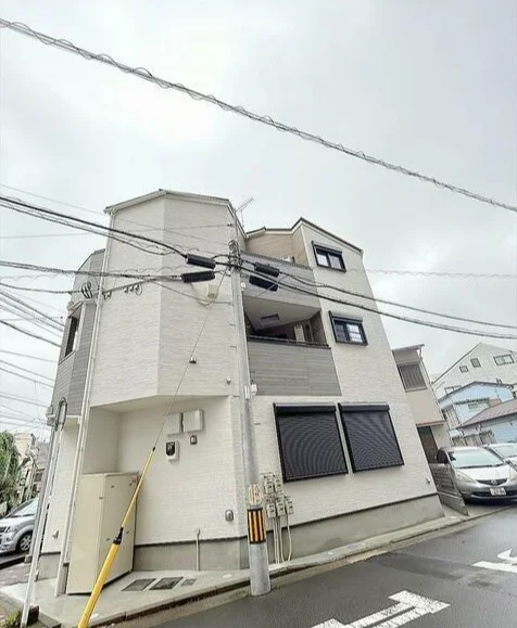 貸店舗(スケルトン)の外観