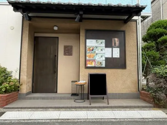 レストランの居抜き物件の外観