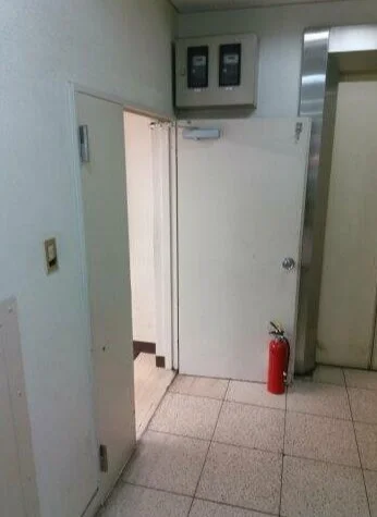 馬喰横山のスケルトン物件の内装