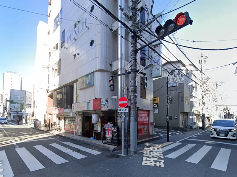 貸店舗(スケルトン)の外観