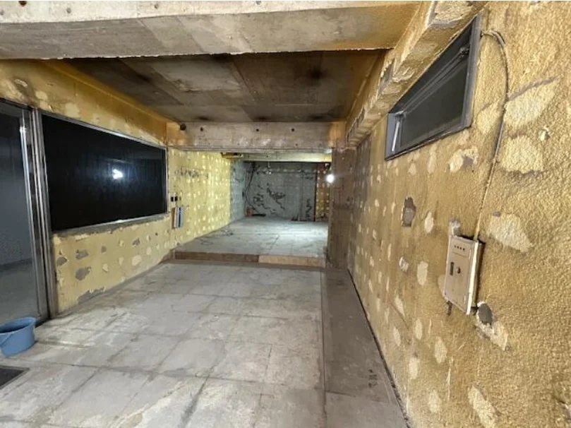 貸店舗(スケルトン)の内装