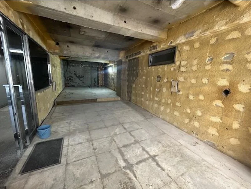 貸店舗(スケルトン)の内装