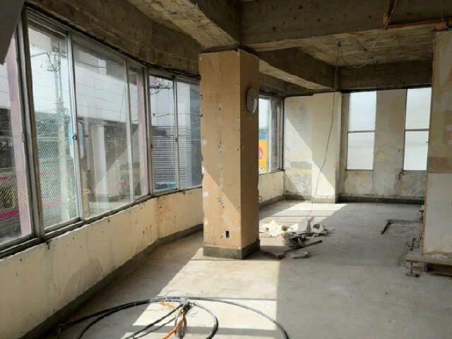 つつじヶ丘のスケルトン物件の内装
