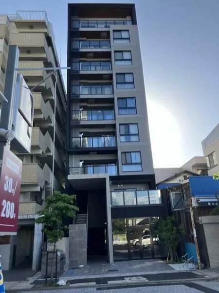 藤沢のスケルトン店舗物件の外観