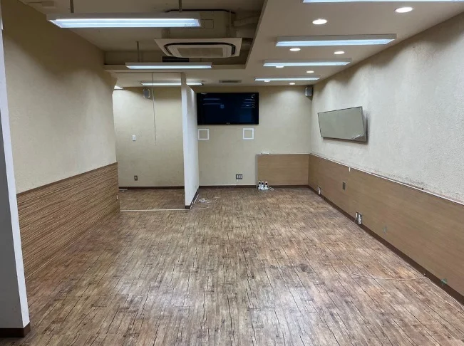 貸店舗(事務所仕様)の内装