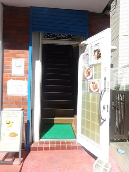 行徳の居抜き店舗のエントランス