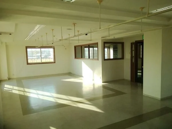 物販の居抜き物件の内装