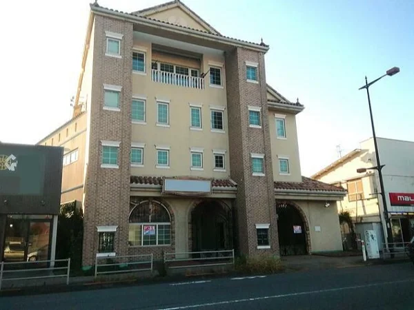 東福生の居抜き店舗の外観