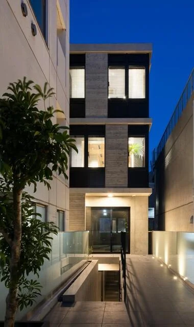 代官山のスケルトン物件の外観