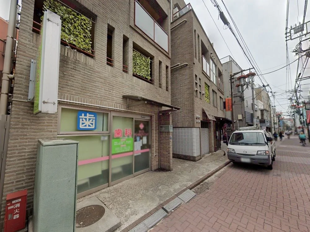 貸店舗(スケルトン)の外観